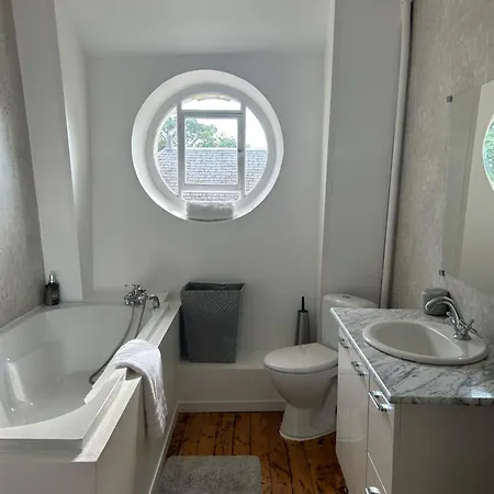 Guest house De La Comtesse Chateau De La Bouchatte *