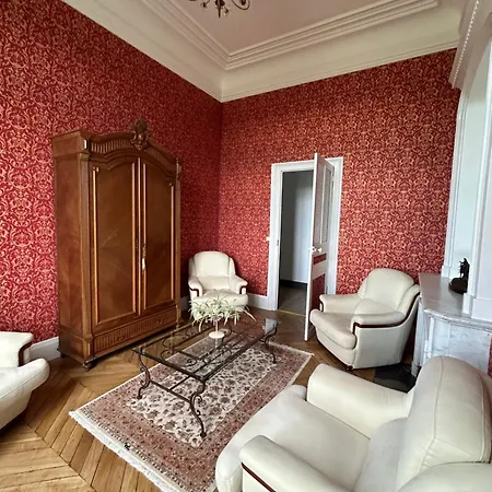 De La Comtesse Chateau De La Bouchatte Pensionat