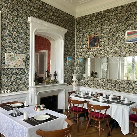 De La Comtesse Chateau De La Bouchatte Gæstehus *